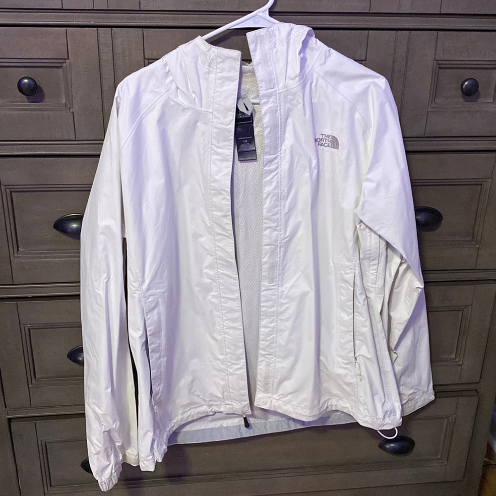 Women’s White North Face Jacket
